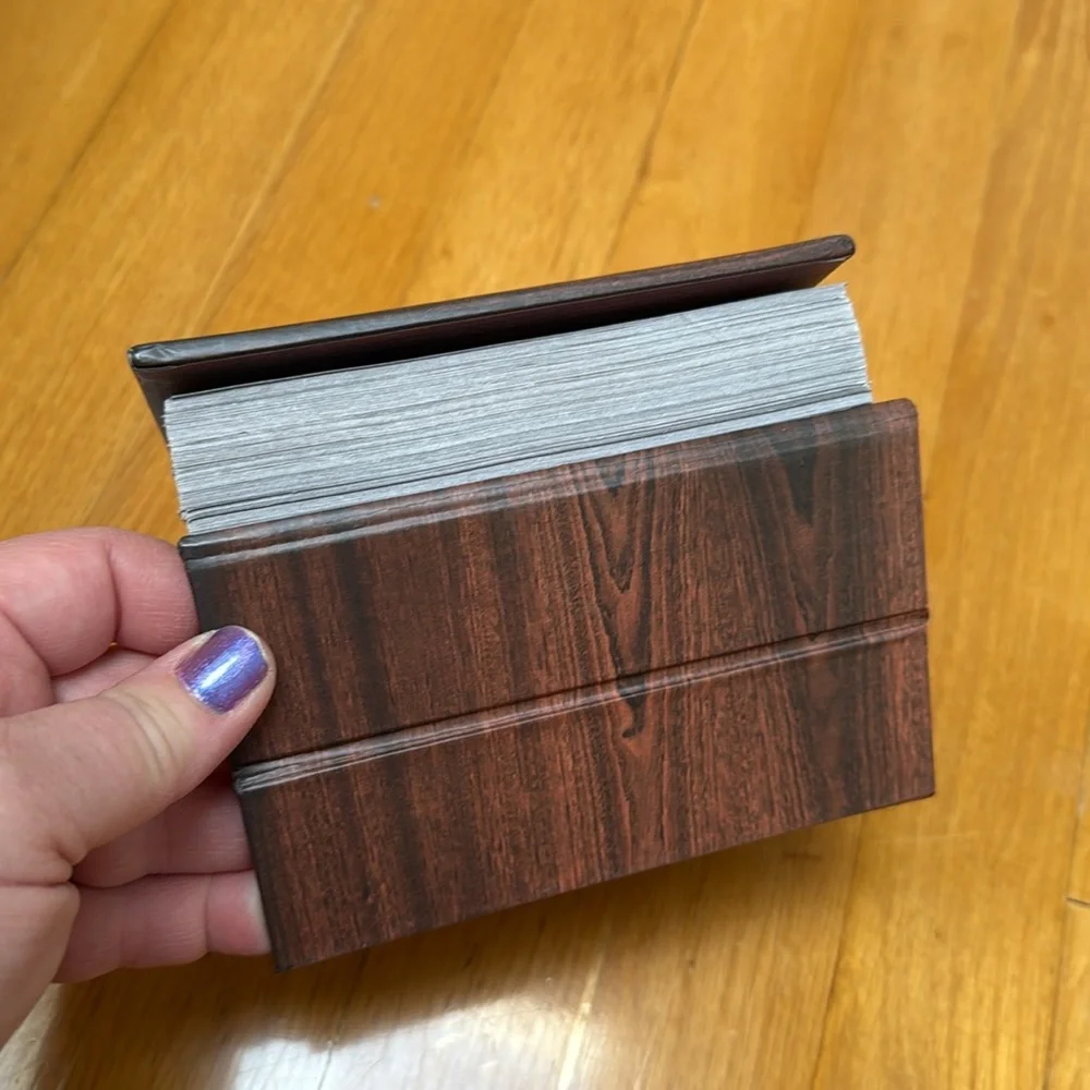 📆 Forever Filp Calendar Inspirational Quotes in Woodgrain Effect EEUC